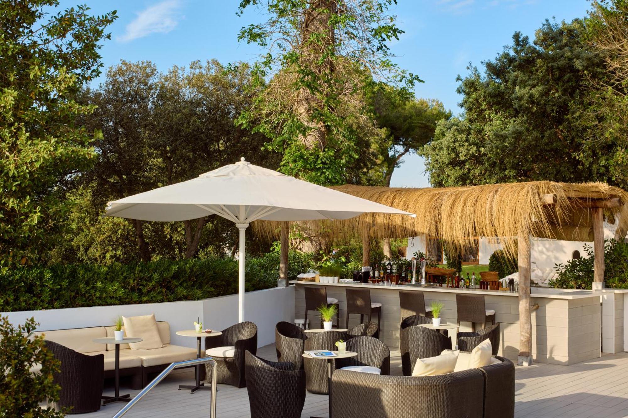 Melia Cala Galdana Otel Dış mekan fotoğraf The Terrace at the Westin Palace Madrid